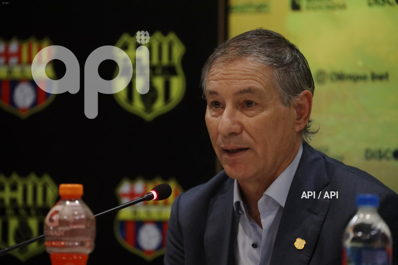 GYE-ARIEL HOLAN DT BARCELONA