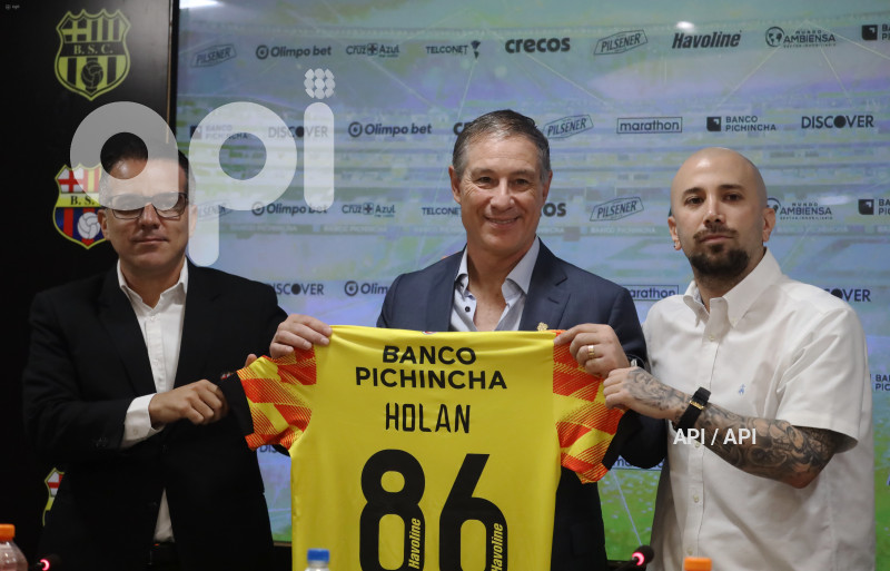 GYE-ARIEL HOLAN DT BARCELONA
