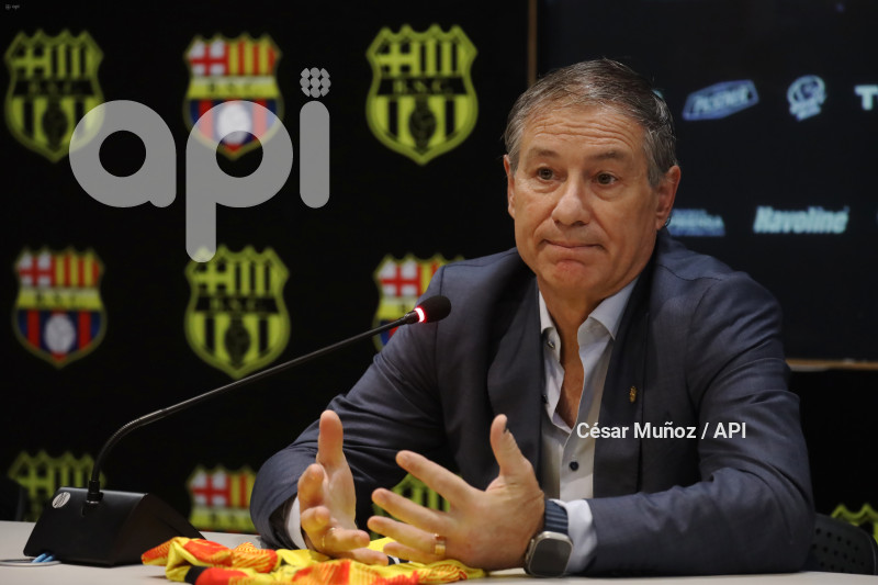 GYE-ARIEL HOLAN DT BARCELONA