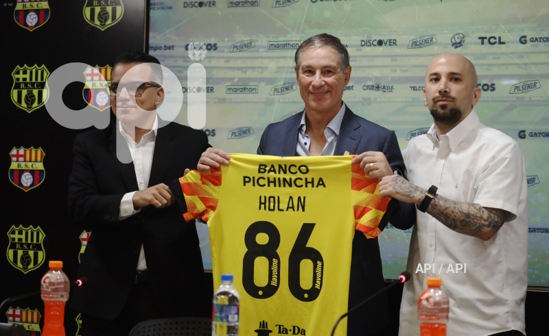 GYE-ARIEL HOLAN DT BARCELONA