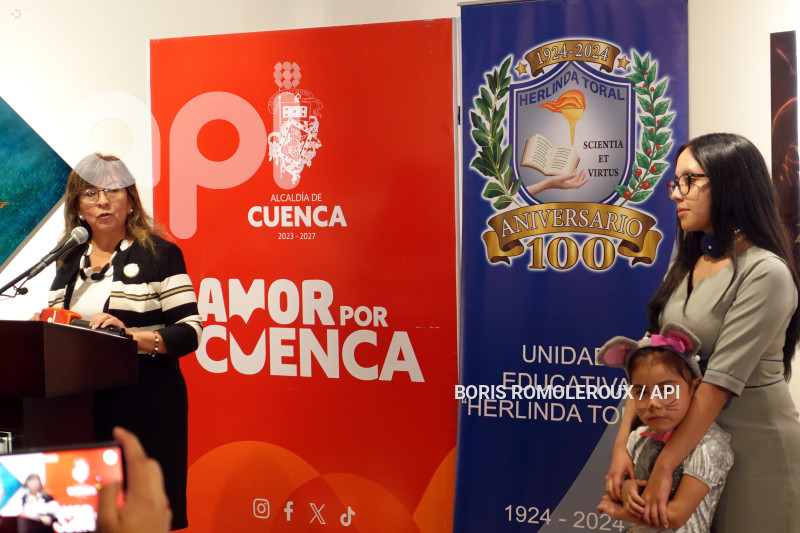 CUENCA-RUEDA DE PRENSA-ANIVERSARIO 100 AÑOS HERLINDA