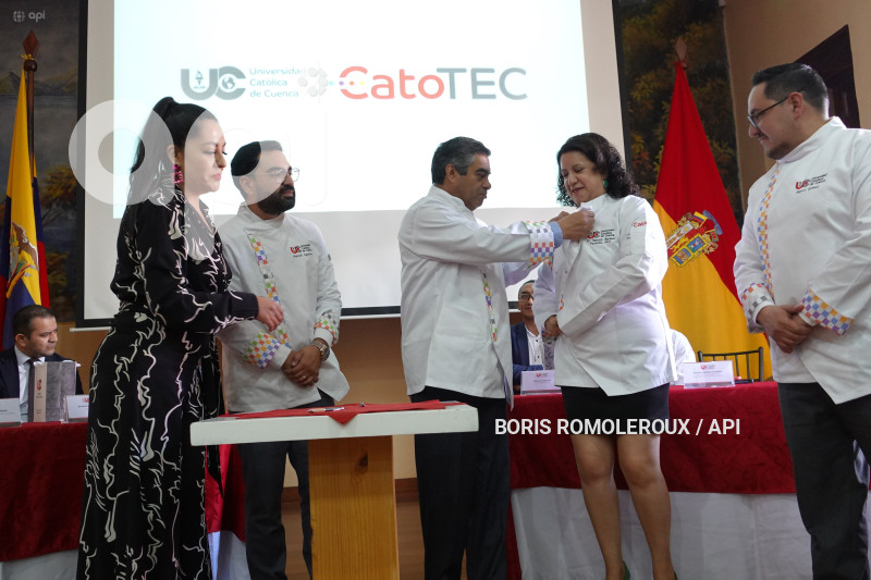 CUENCA-FIRMA CONVENIO-EMPRESAS HOTELERAS