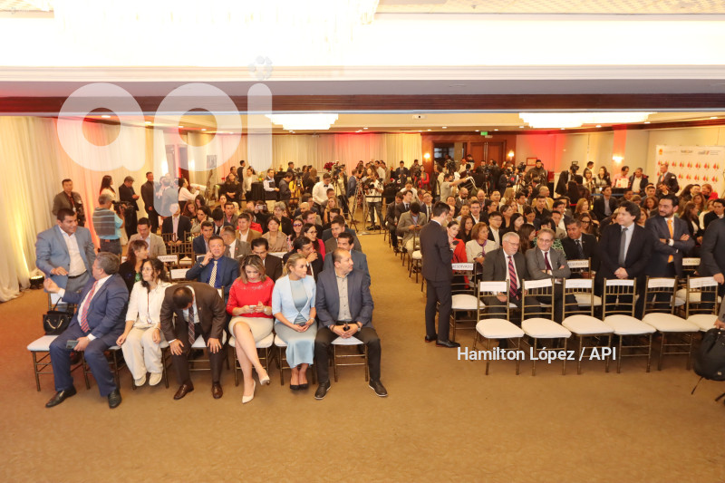UIO-TLC-ECUADOR-CHINA