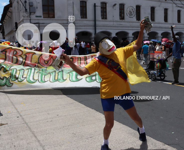 UIO-MARCHA-DIA-TRABAJADOR