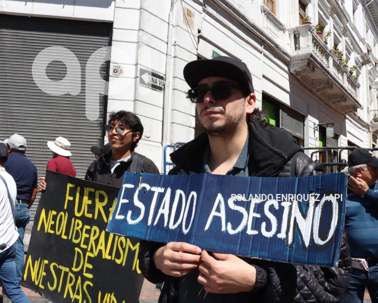 UIO-MARCHA-DIA-TRABAJADOR