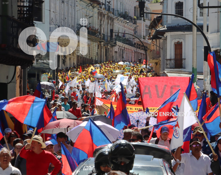 UIO-MARCHA-DIA-TRABAJADOR