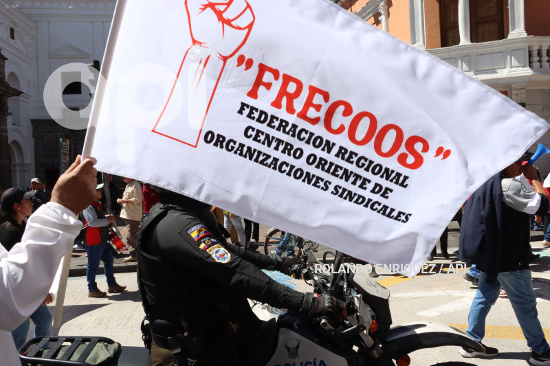 UIO-MARCHA-DIA-TRABAJADOR