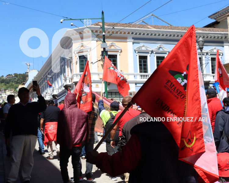 UIO-MARCHA-DIA-TRABAJADOR