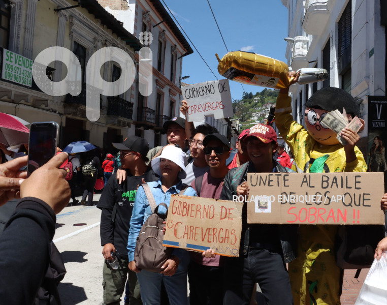 UIO-MARCHA-DIA-TRABAJADOR