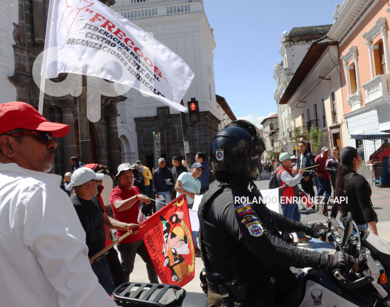 UIO-MARCHA-DIA-TRABAJADOR