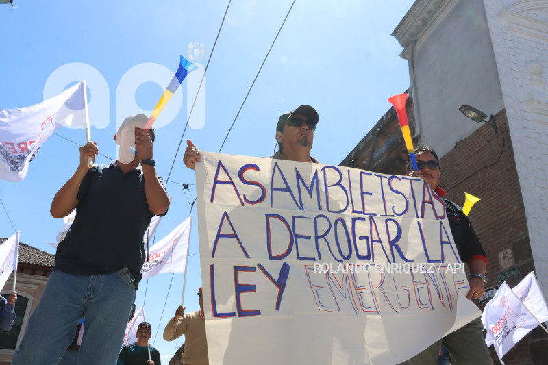 UIO-MARCHA-DIA-TRABAJADOR