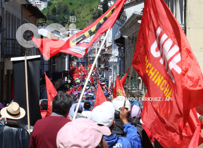 UIO-MARCHA-DIA-TRABAJADOR