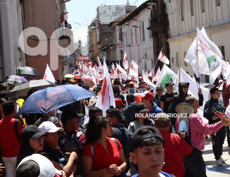 UIO-MARCHA-DIA-TRABAJADOR