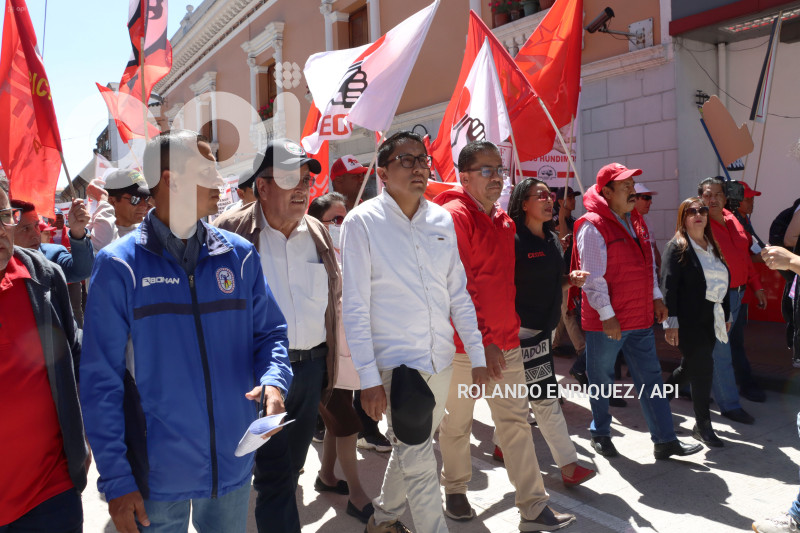 UIO-MARCHA-DIA-TRABAJADOR