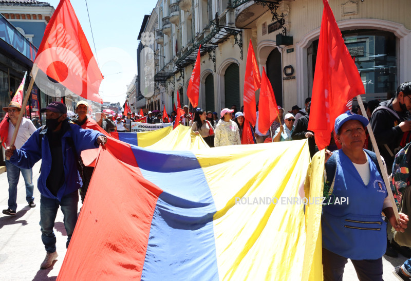 UIO-MARCHA-DIA-TRABAJADOR