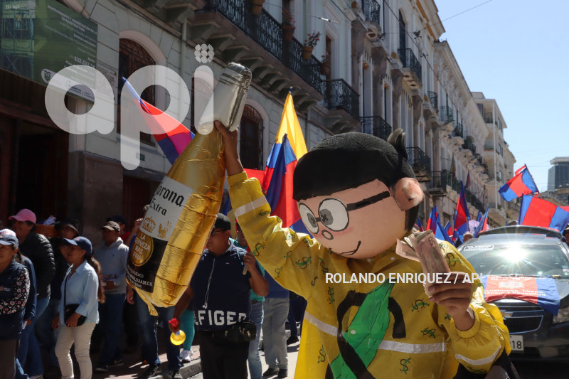 UIO-MARCHA-DIA-TRABAJADOR