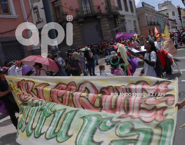 UIO-MARCHA-DIA-TRABAJADOR
