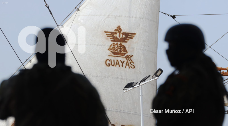 GYE-ZARPE BUQUE ESCUELA GUAYAS