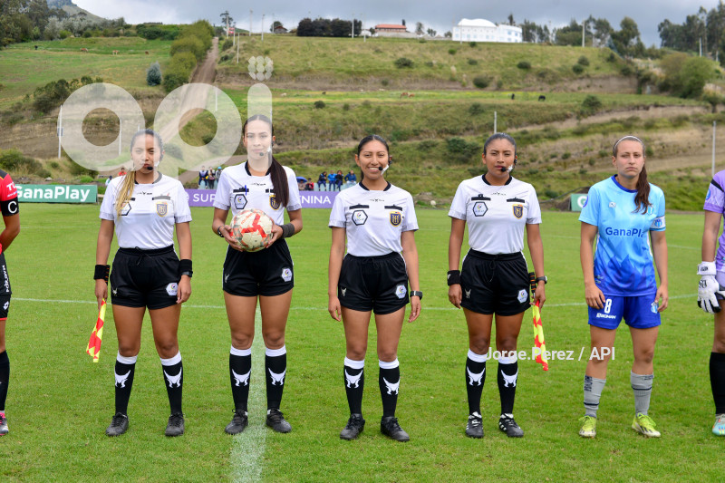 FBL SUPER LIGA FEMENINA MACARA CUENCA.