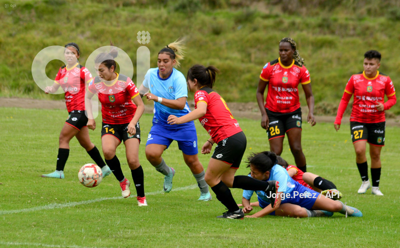 FBL SUPER LIGA FEMENINA MACARA CUENCA.