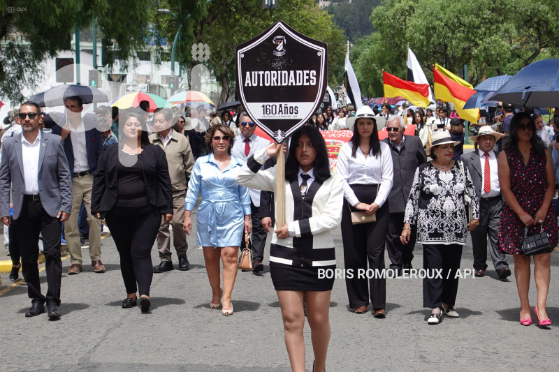 CUENCA-DESFILE-160 AÑOS-BENIGNO MALO