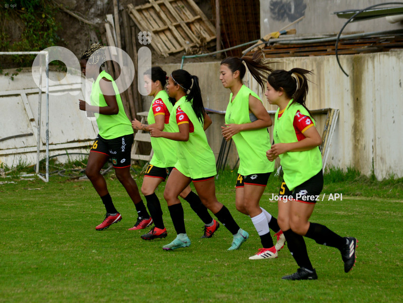 FBL SUPER LIGA FEMENINA MACARA CUENCA.