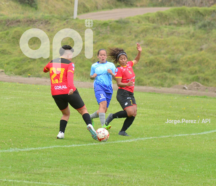 FBL SUPER LIGA FEMENINA MACARA CUENCA.
