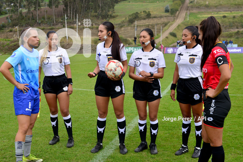 FBL SUPER LIGA FEMENINA MACARA CUENCA.
