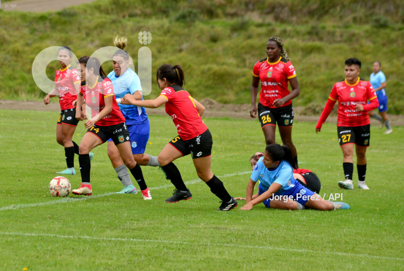 FBL SUPER LIGA FEMENINA MACARA CUENCA.