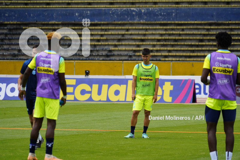 FBL LIGAPRO CUMBAYA MACARA