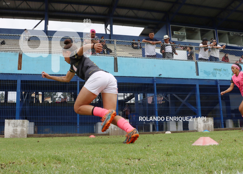 FBL-SUPERLIGA-FEMENINA-NANAS-CATOLICA