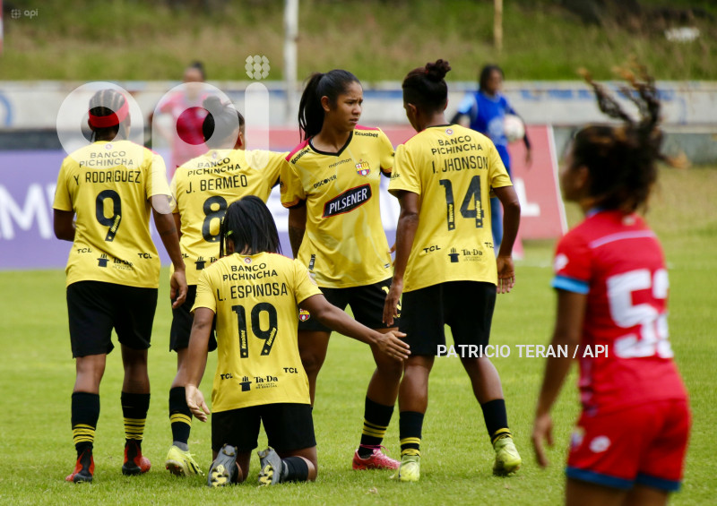 FBL-SUPERLIGA-FEMENINA - EL NACIONAL-BARCELONA S.C.
