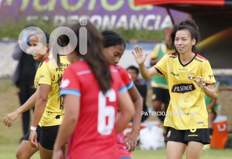 FBL-SUPERLIGA-FEMENINA - EL NACIONAL-BARCELONA S.C.
