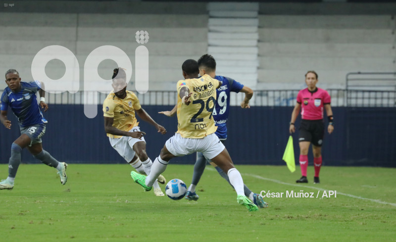 FBL-LIGAPRO-EMELEC-CATOLICA