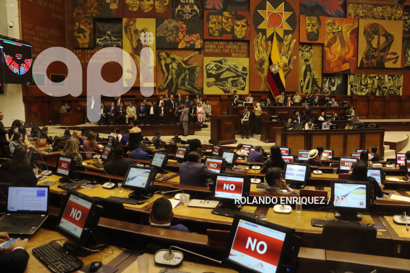 ASAMBLEA-ALCALDES-LEY-GOBIERNOS-AUTONOMOS