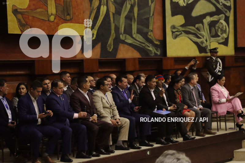 ASAMBLEA-ALCALDES-LEY-GOBIERNOS-AUTONOMOS