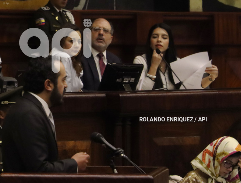 ASAMBLEA-ALCALDES-LEY-GOBIERNOS-AUTONOMOS