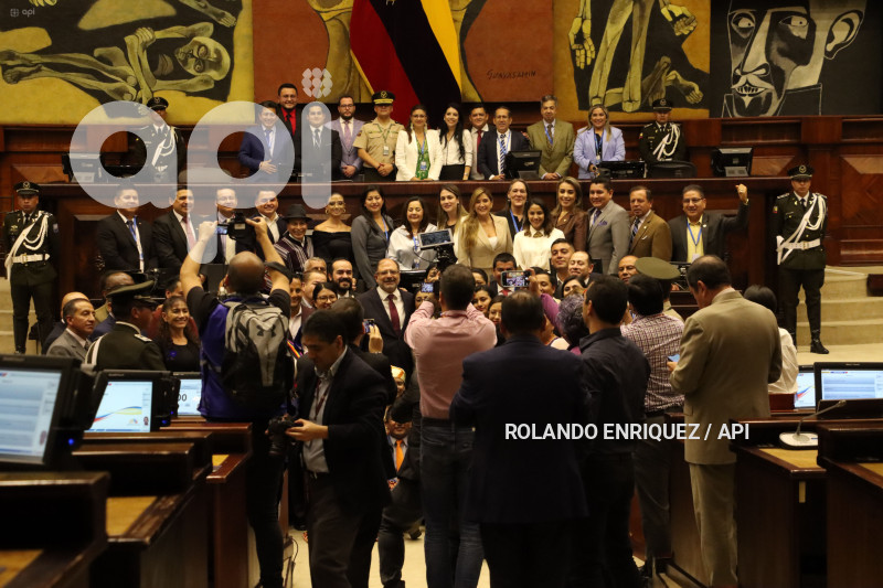 ASAMBLEA-ALCALDES-LEY-GOBIERNOS-AUTONOMOS