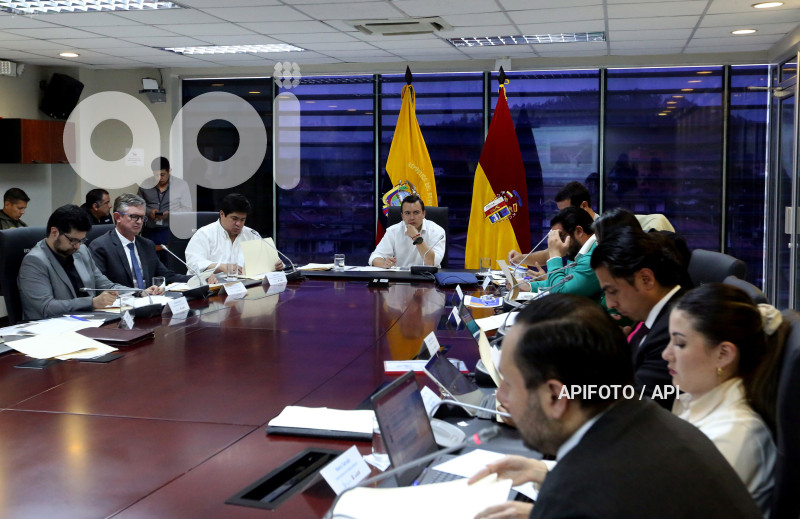 CUENCA-GABINETE-PRESIDENTE NOBOA