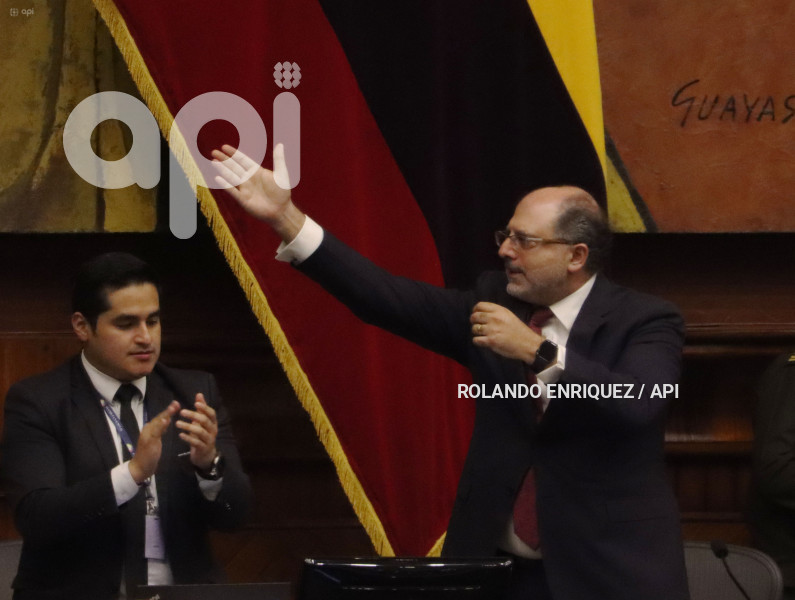 ASAMBLEA-ALCALDES-LEY-GOBIERNOS-AUTONOMOS