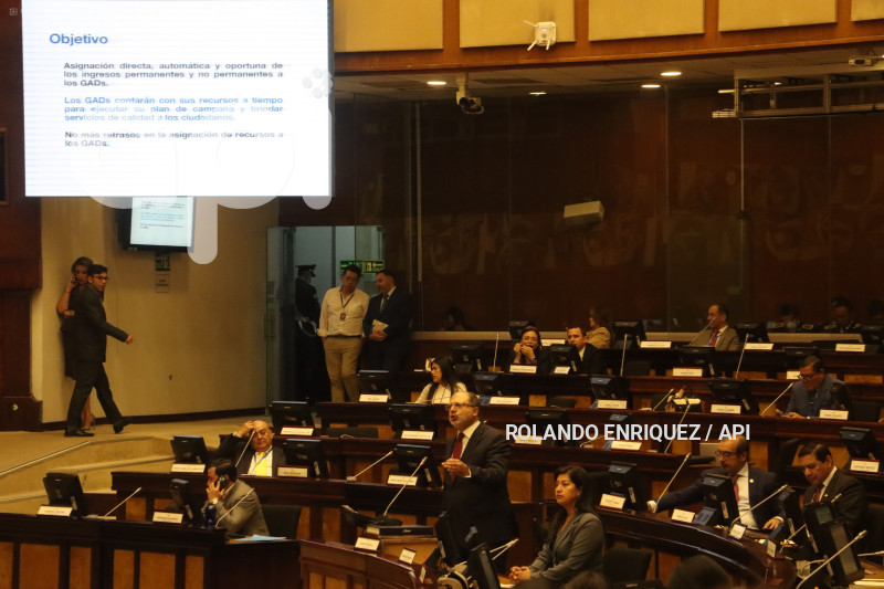 ASAMBLEA-ALCALDES-LEY-GOBIERNOS-AUTONOMOS