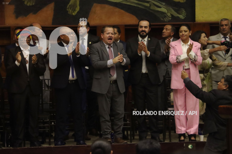 ASAMBLEA-ALCALDES-LEY-GOBIERNOS-AUTONOMOS