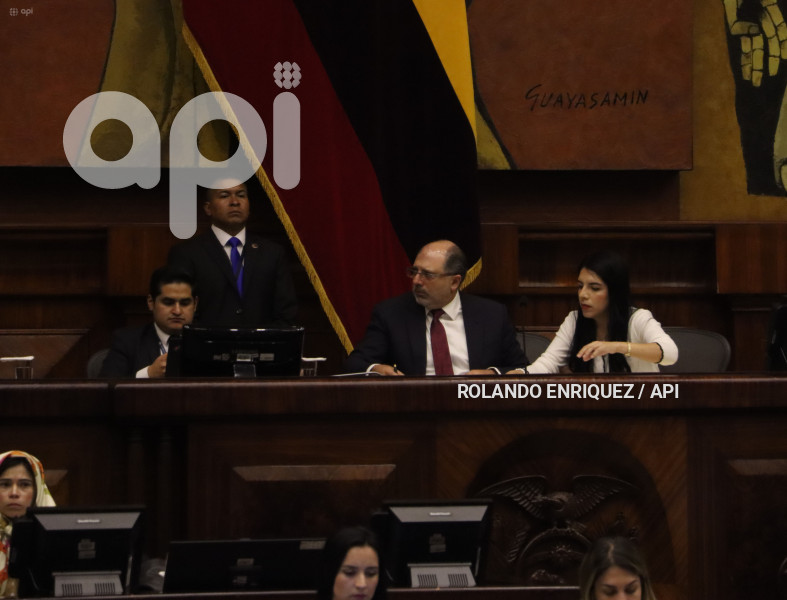 ASAMBLEA-ALCALDES-LEY-GOBIERNOS-AUTONOMOS
