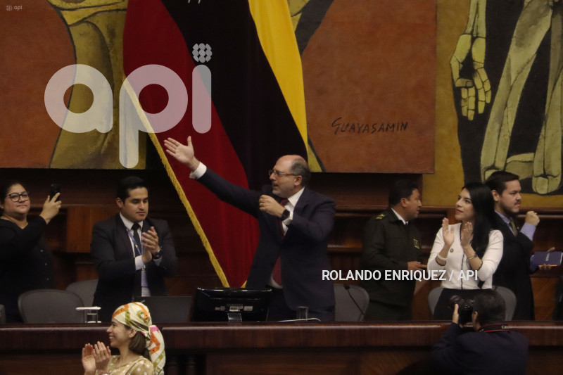 ASAMBLEA-ALCALDES-LEY-GOBIERNOS-AUTONOMOS