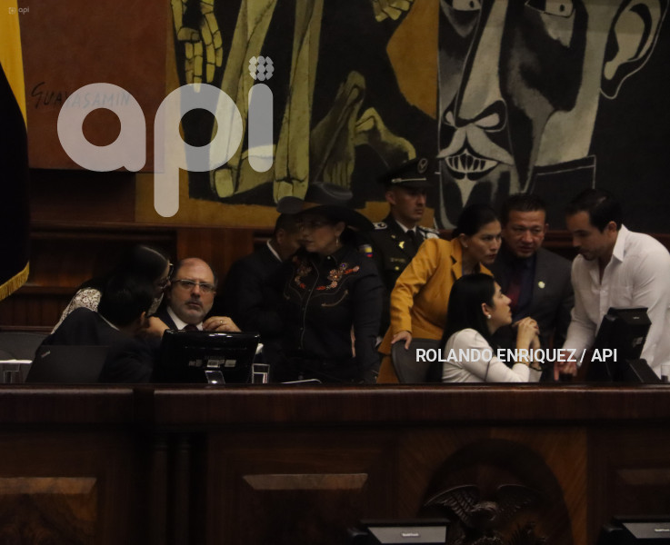 ASAMBLEA-ALCALDES-LEY-GOBIERNOS-AUTONOMOS