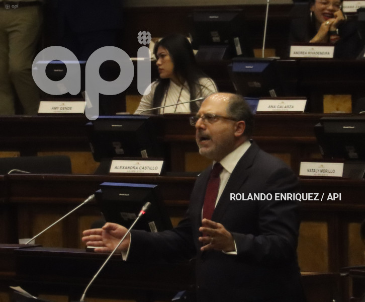 ASAMBLEA-ALCALDES-LEY-GOBIERNOS-AUTONOMOS