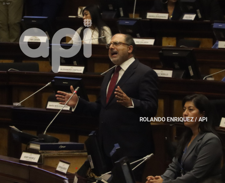 ASAMBLEA-ALCALDES-LEY-GOBIERNOS-AUTONOMOS