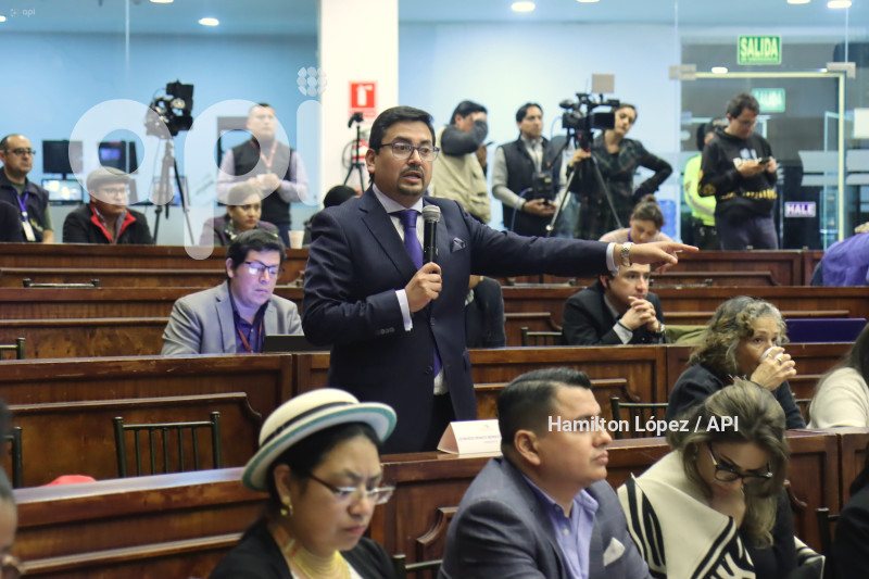 UIO-ASAMBLEA-CASO-OLON