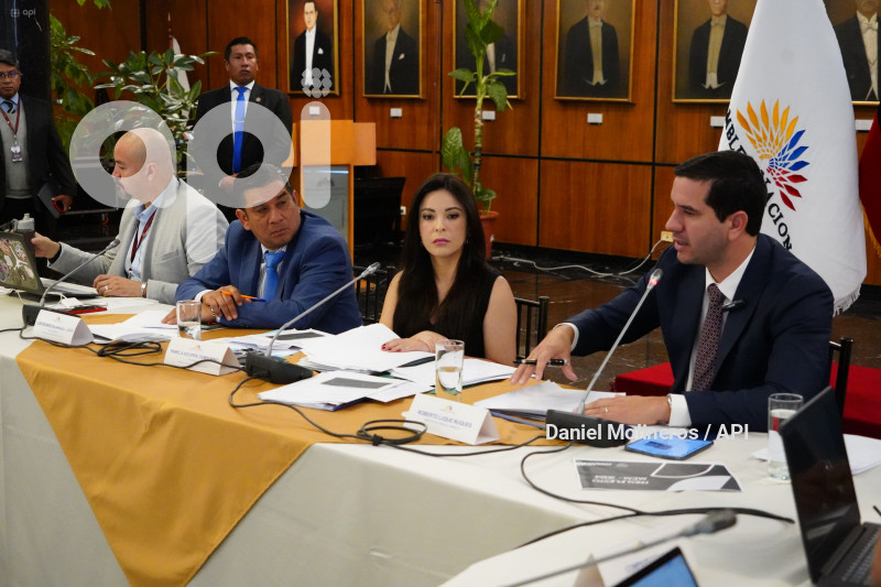 ASAMBLEA FISCALIZACION LUQUE CRISIS ENERGIA