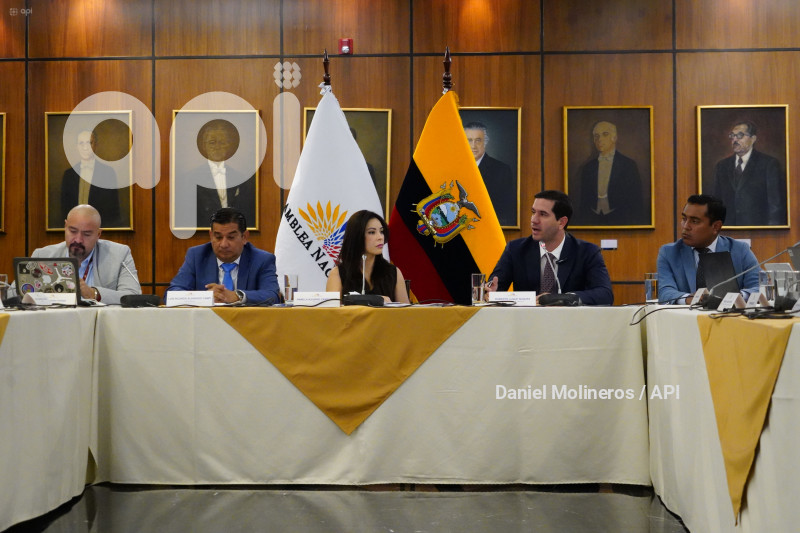 ASAMBLEA FISCALIZACION LUQUE CRISIS ENERGIA